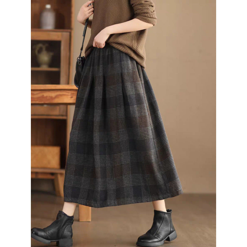 Women's Winter Plaid Pattern Thermal 7-8 Length Skirt With Pockets