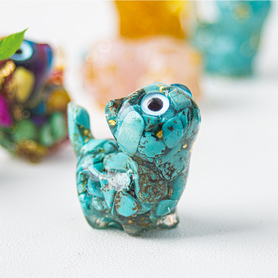Crystal Chip Resin Cat Figurine Desktop Ornament