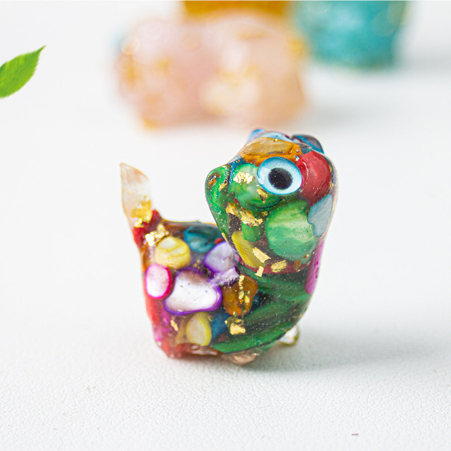 Crystal Chip Resin Cat Figurine Desktop Ornament