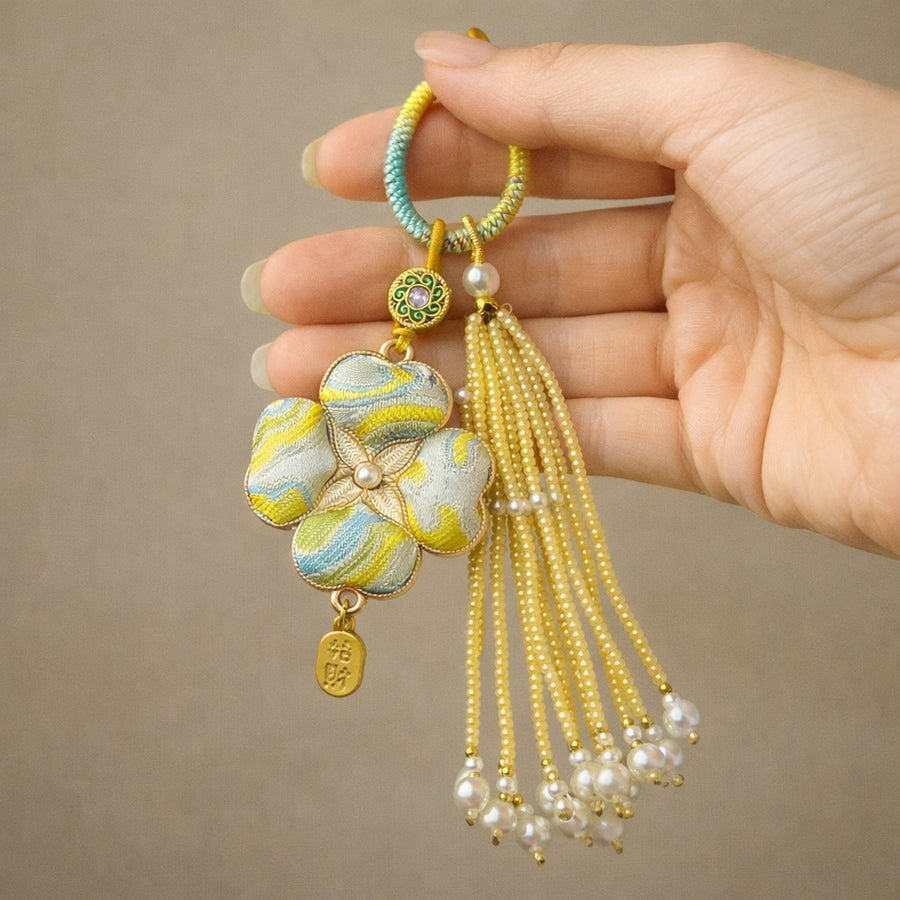 Song Brocade Four Leaf Clover Keychain with Tassel